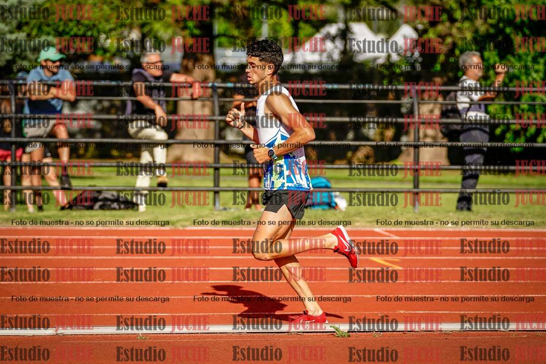 Fotos de los 3000 m llanos de varones
