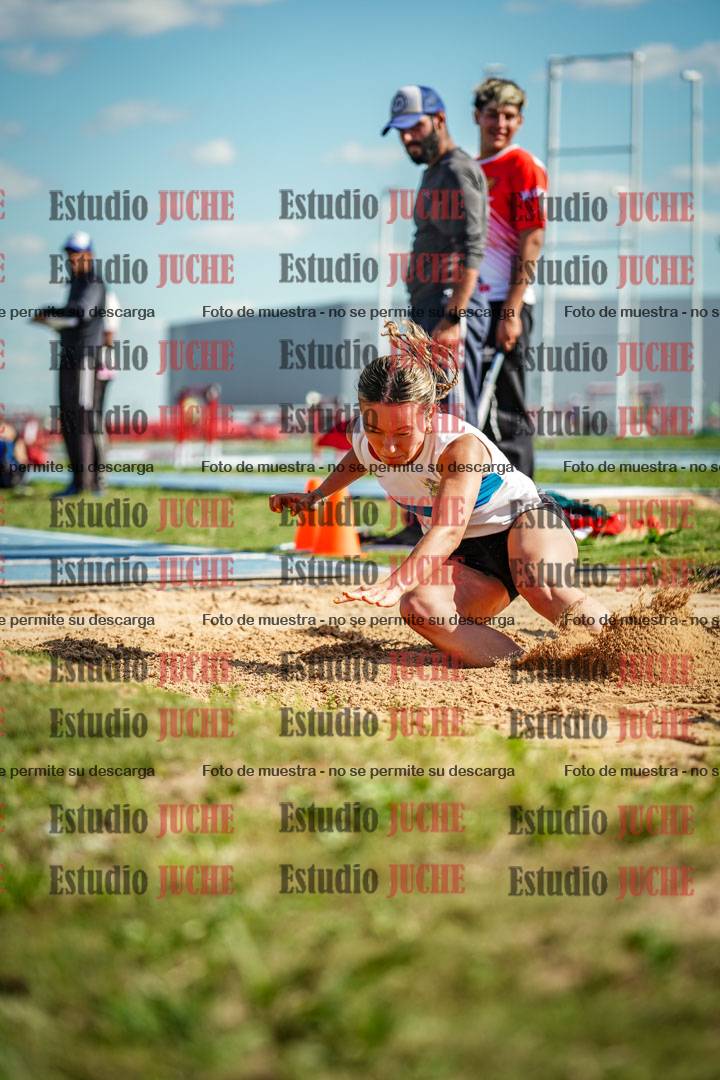 Fotos del salto en largo de mujeres - invitados