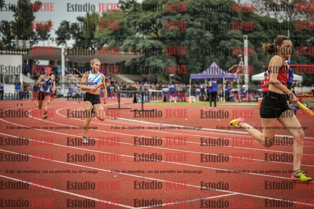 Fotos de las postas 4x100 m llanos de mujeres