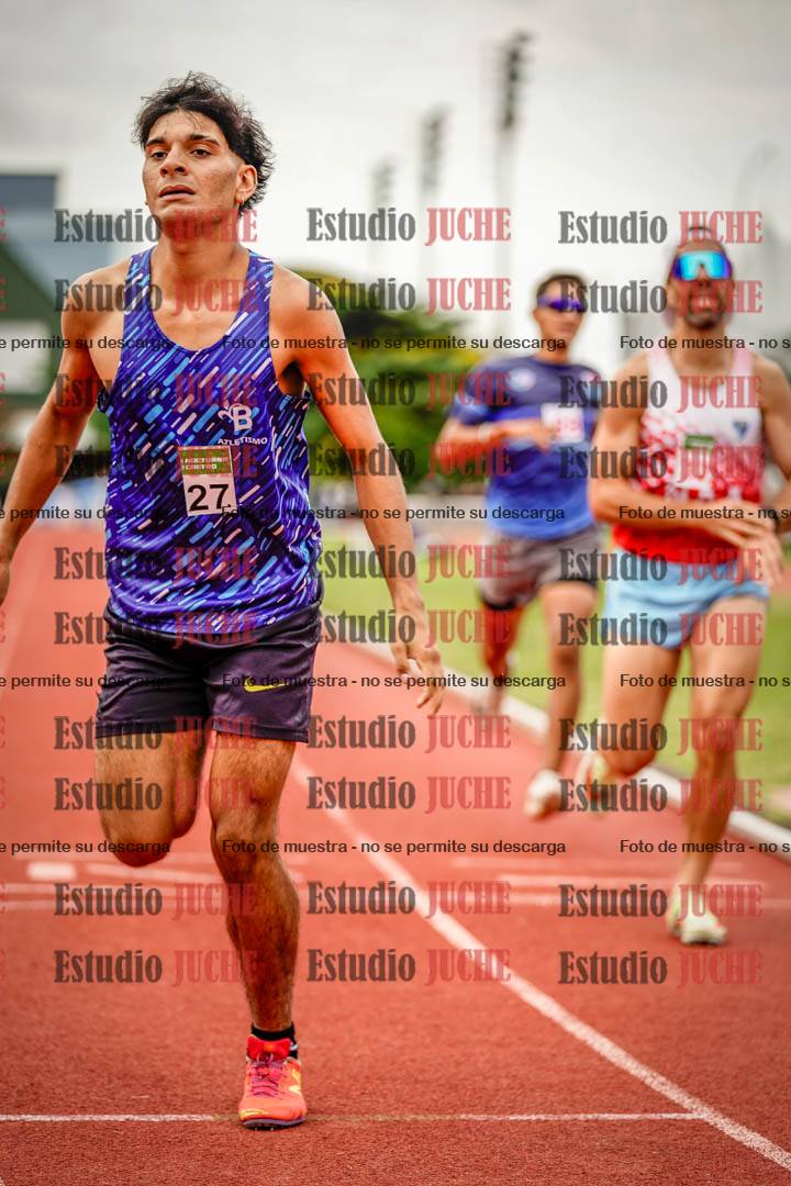 Fotos de los 800 m de varones