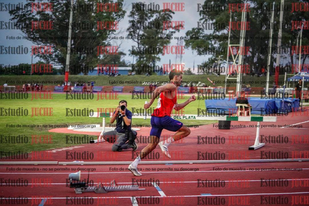 Fotos de los relevos 4x400 m mixtos