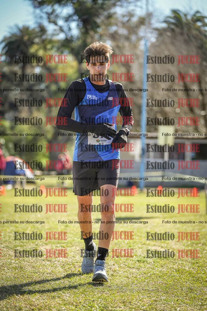 Fotos de la llegada del cross de 8000 m