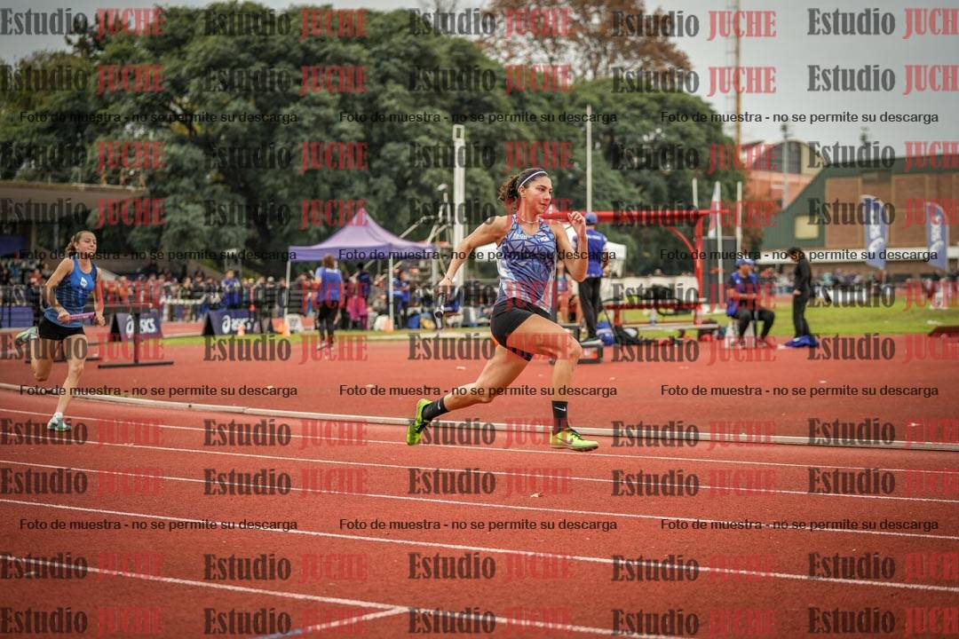 Fotos de las postas 4x100 m llanos de mujeres