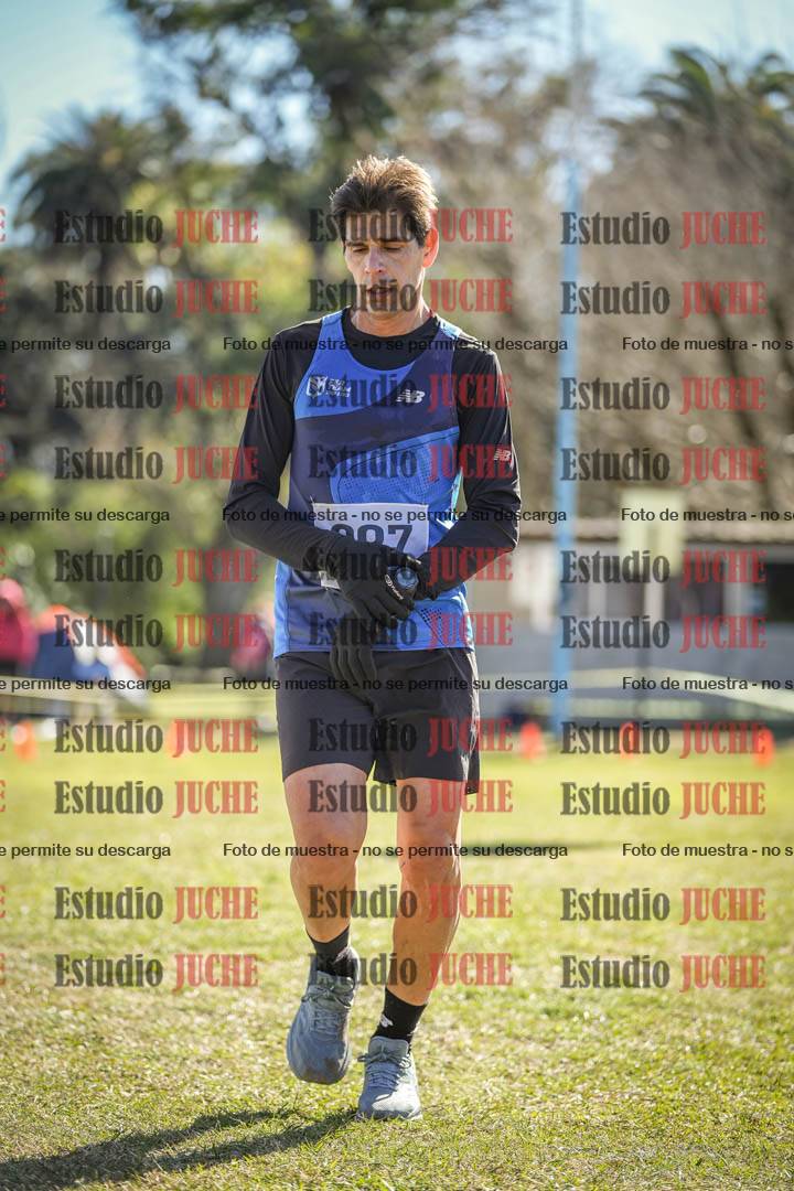 Fotos de la llegada del cross de 8000 m
