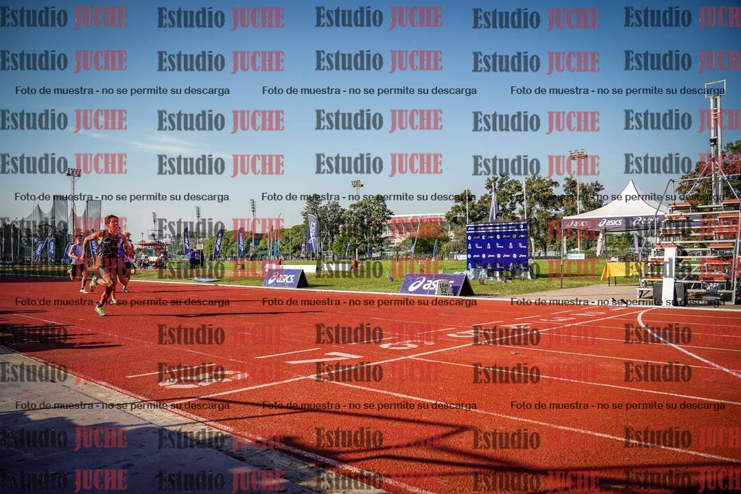 Fotos de los 400 m con vallas de varones
