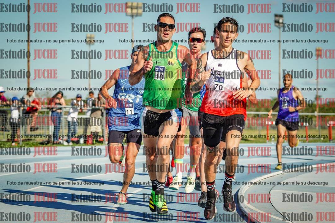 Fotos de los 3000 m llanos de varones
