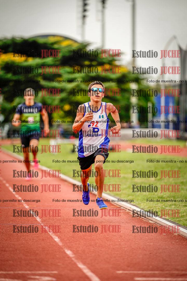 Fotos de los 800 m de varones