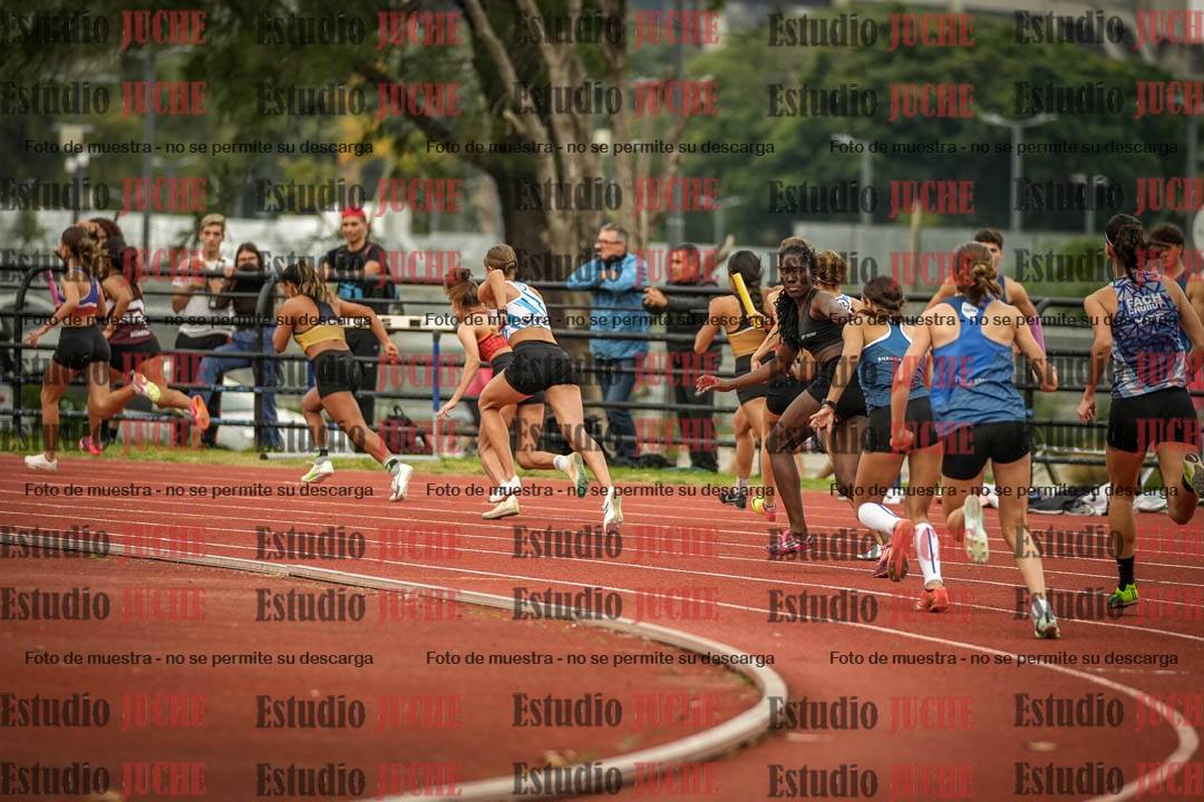 Fotos de las postas 4x100 m llanos de mujeres