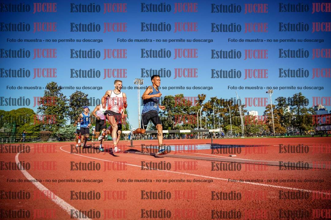 Fotos de los 3000 m llanos de varones