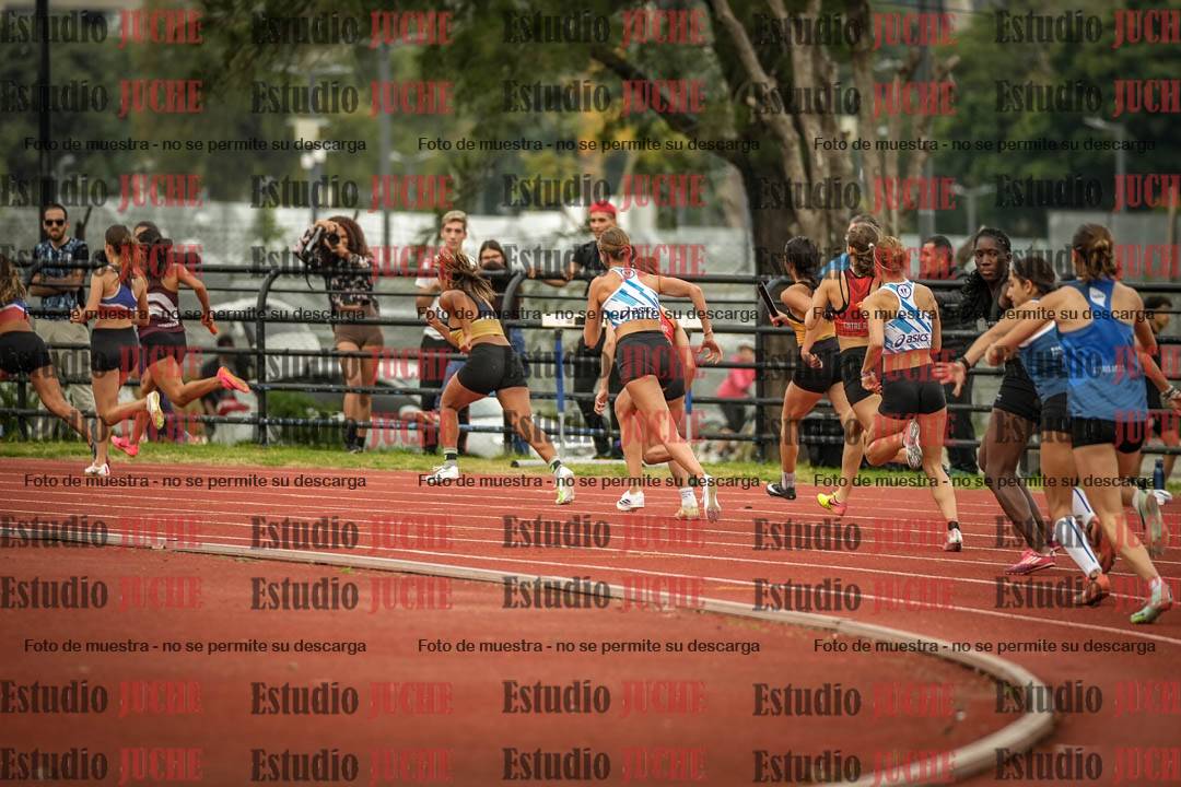 Fotos de las postas 4x100 m llanos de mujeres