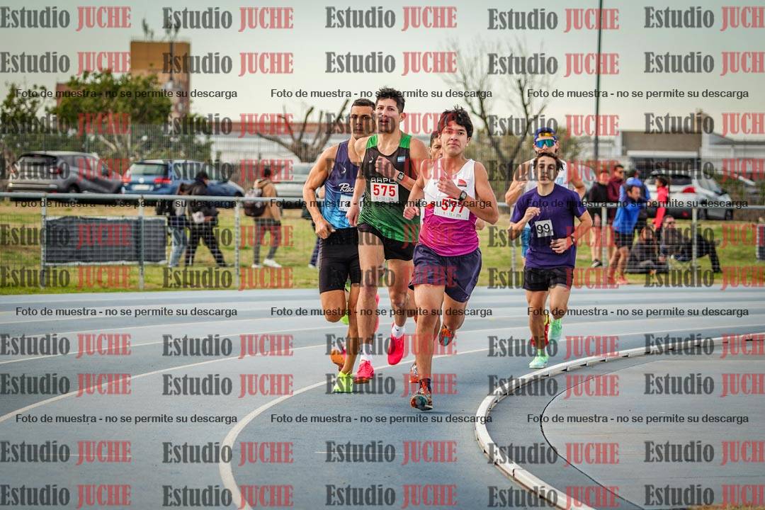 Fotos de los 1500 m llanos de varones
