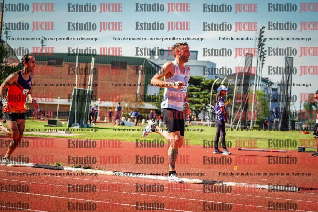 Fotos de los 5000 m llanos de mujeres y varones