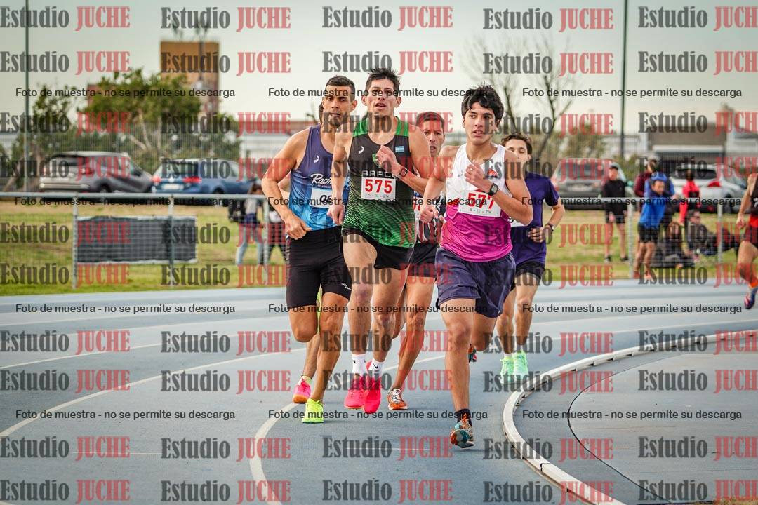 Fotos de los 1500 m llanos de varones
