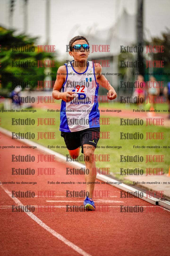 Fotos de los 800 m de varones