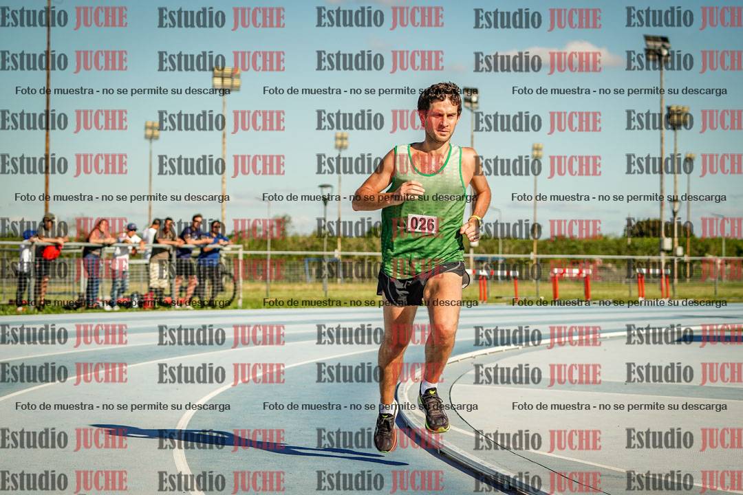 Fotos de los 3000 m llanos de varones