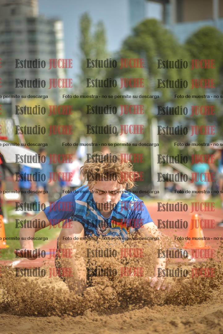 Fotos del salto en largo - varones U16