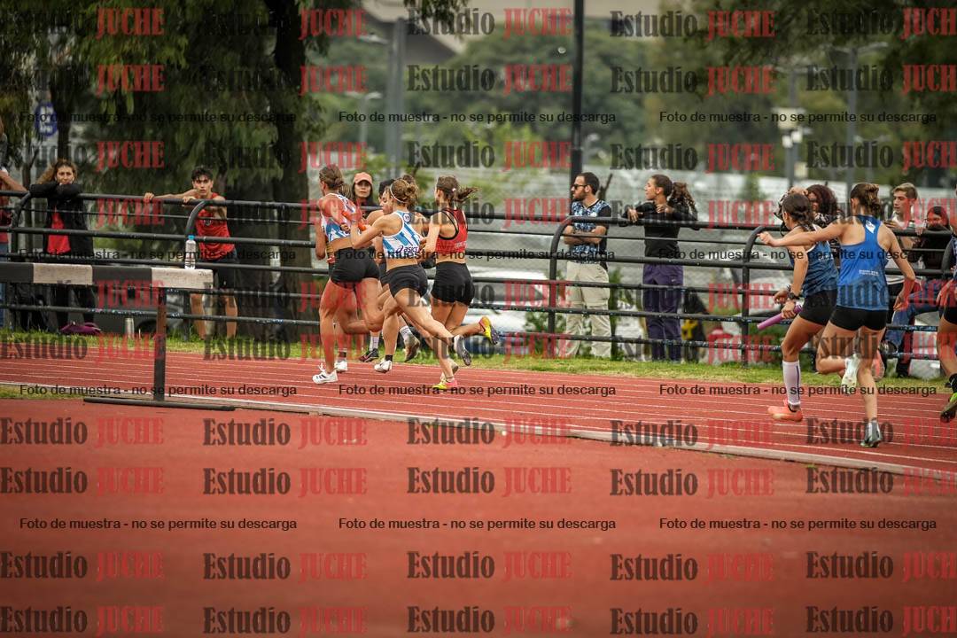 Fotos de las postas 4x100 m llanos de mujeres