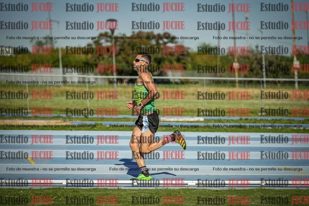 Fotos de los 3000 m llanos de varones