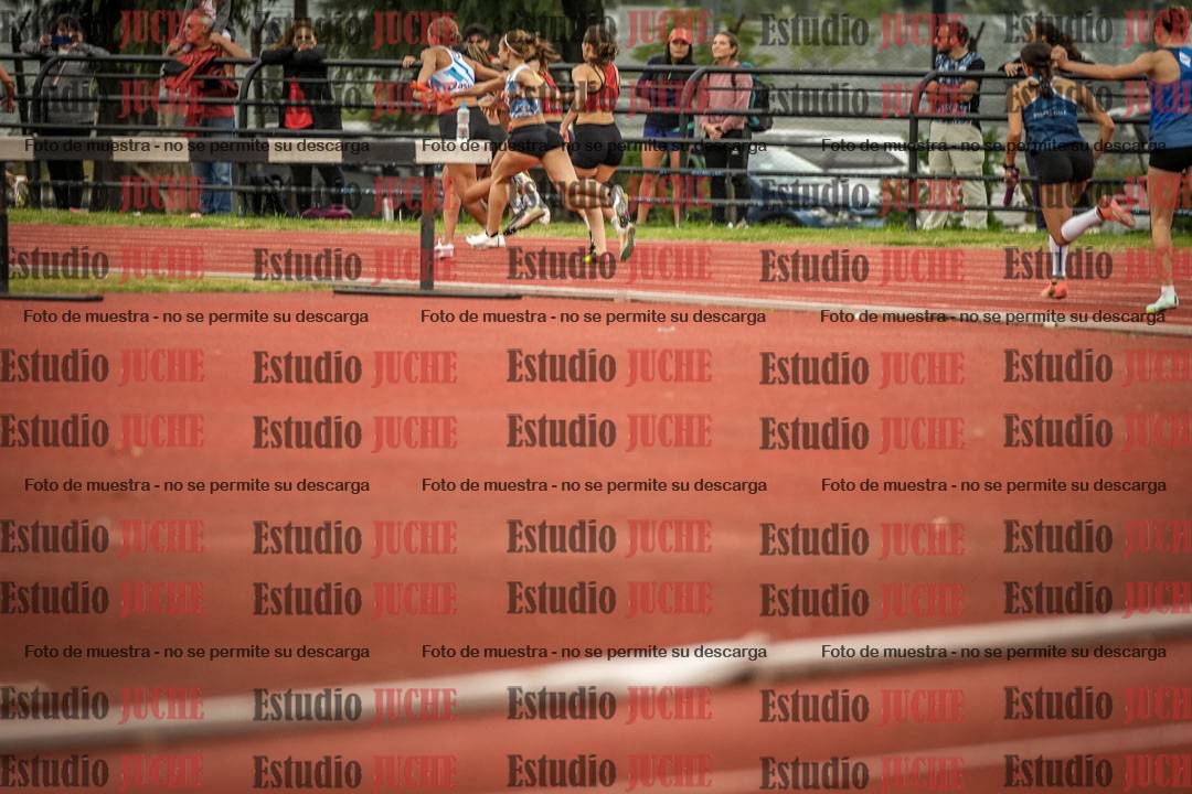 Fotos de las postas 4x100 m llanos de mujeres
