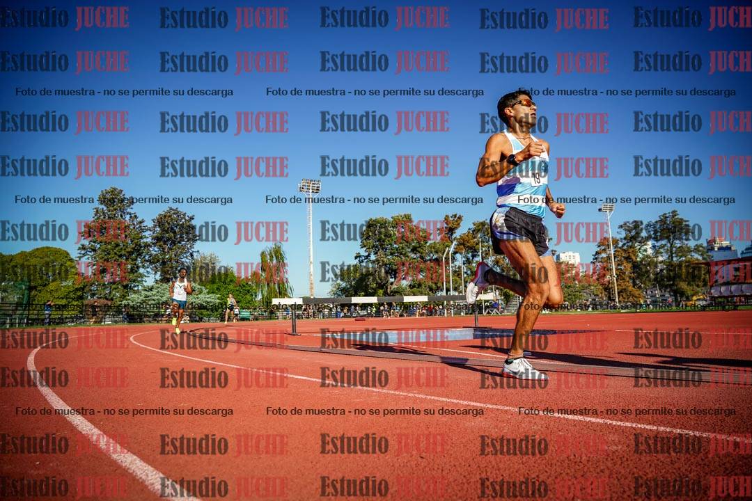 Fotos de los 3000 m llanos de varones