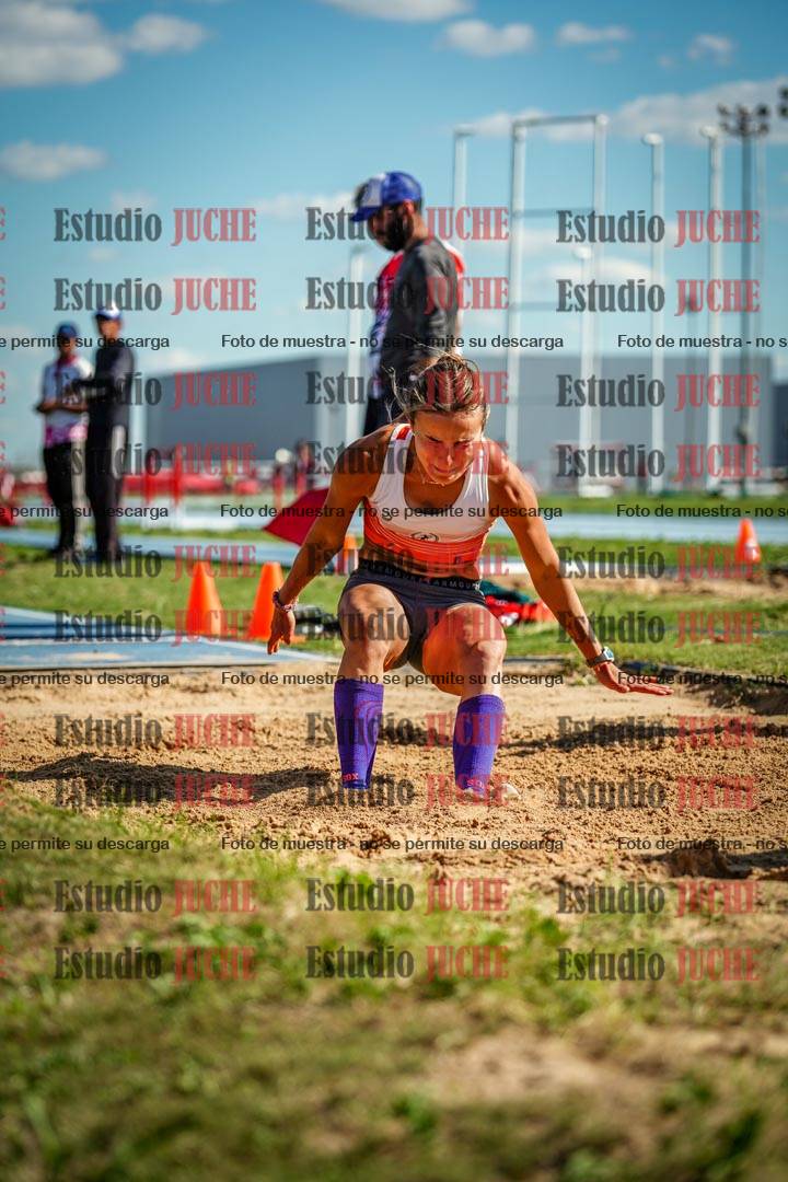 Fotos del salto en largo de mujeres - invitados