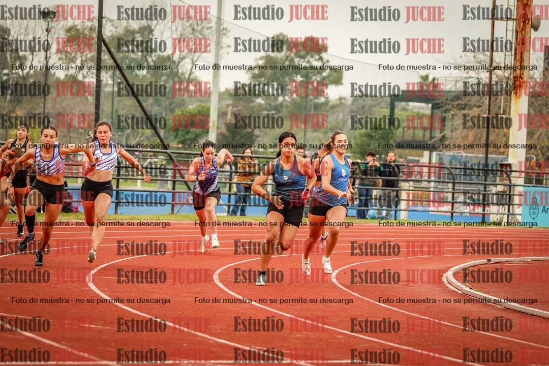 Fotos de las postas 4x100 m llanos de mujeres