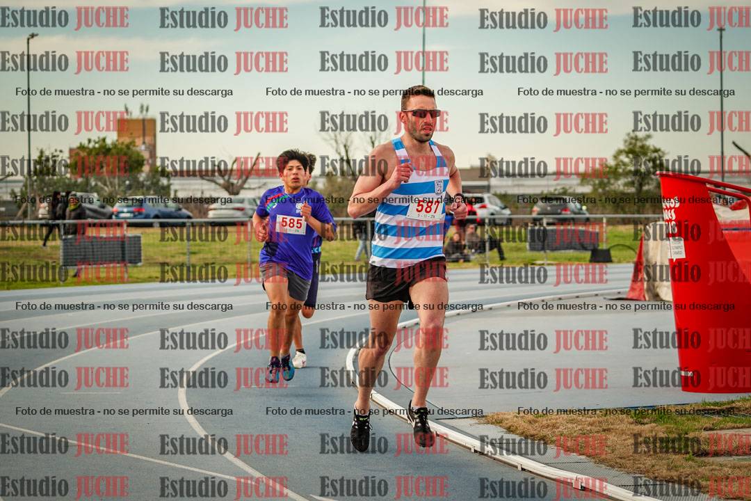 Fotos de los 1500 m llanos de varones