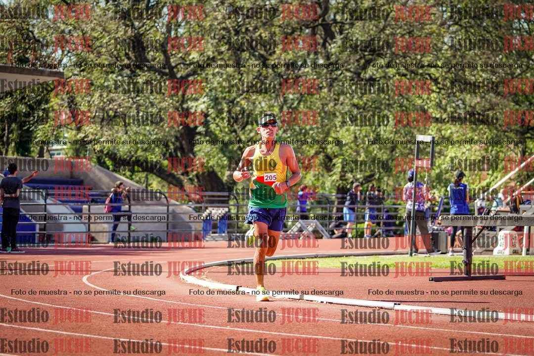 Fotos de los 5000 m llanos de mujeres y varones