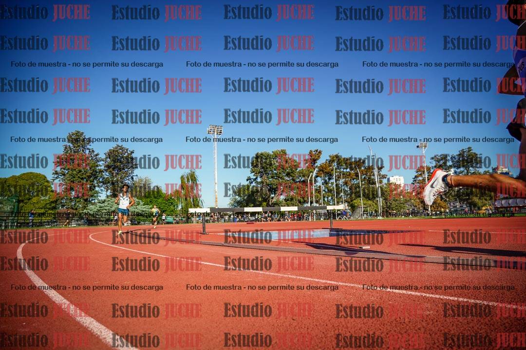 Fotos de los 3000 m llanos de varones