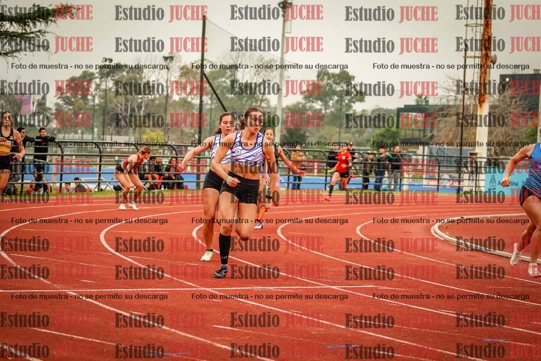 Fotos de las postas 4x100 m llanos de mujeres