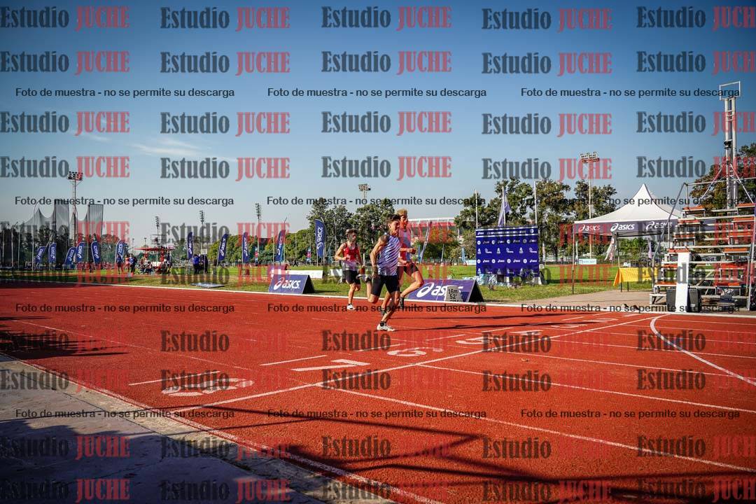 Fotos de los 400 m con vallas de varones
