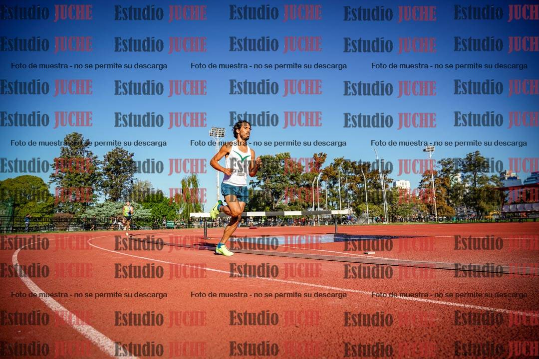 Fotos de los 3000 m llanos de varones