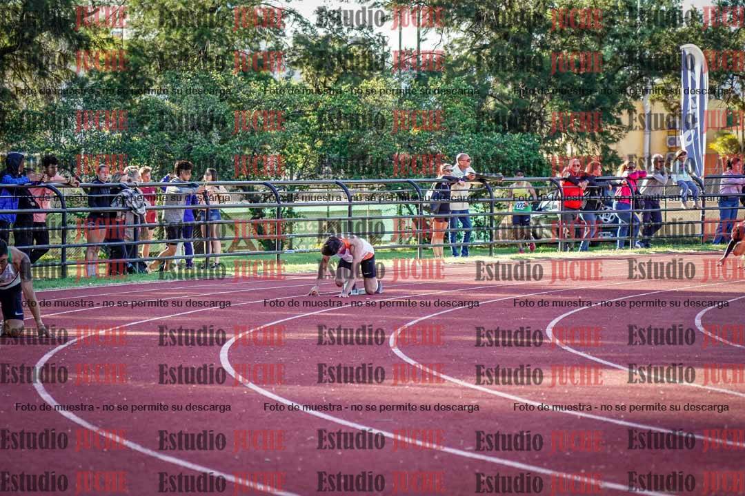 Fotos de las Postas 4x400 m de varones