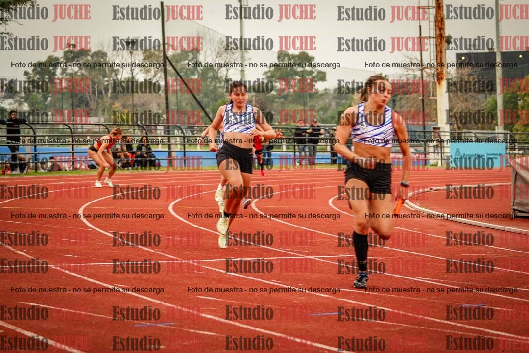 Fotos de las postas 4x100 m llanos de mujeres