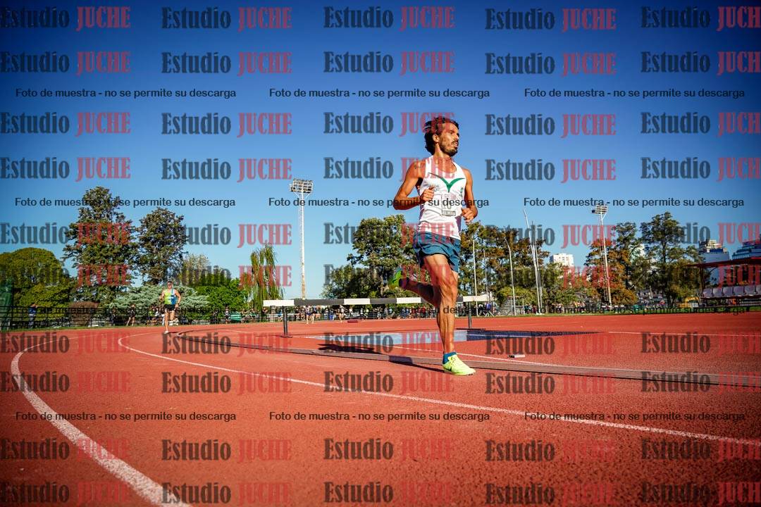 Fotos de los 3000 m llanos de varones