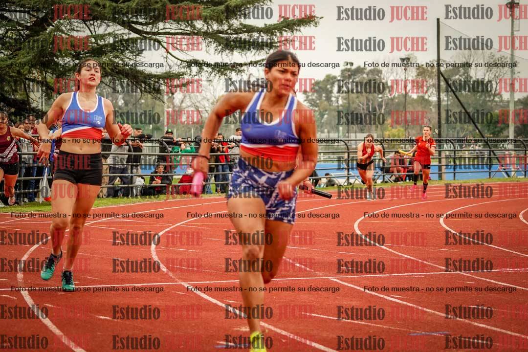 Fotos de las postas 4x100 m llanos de mujeres