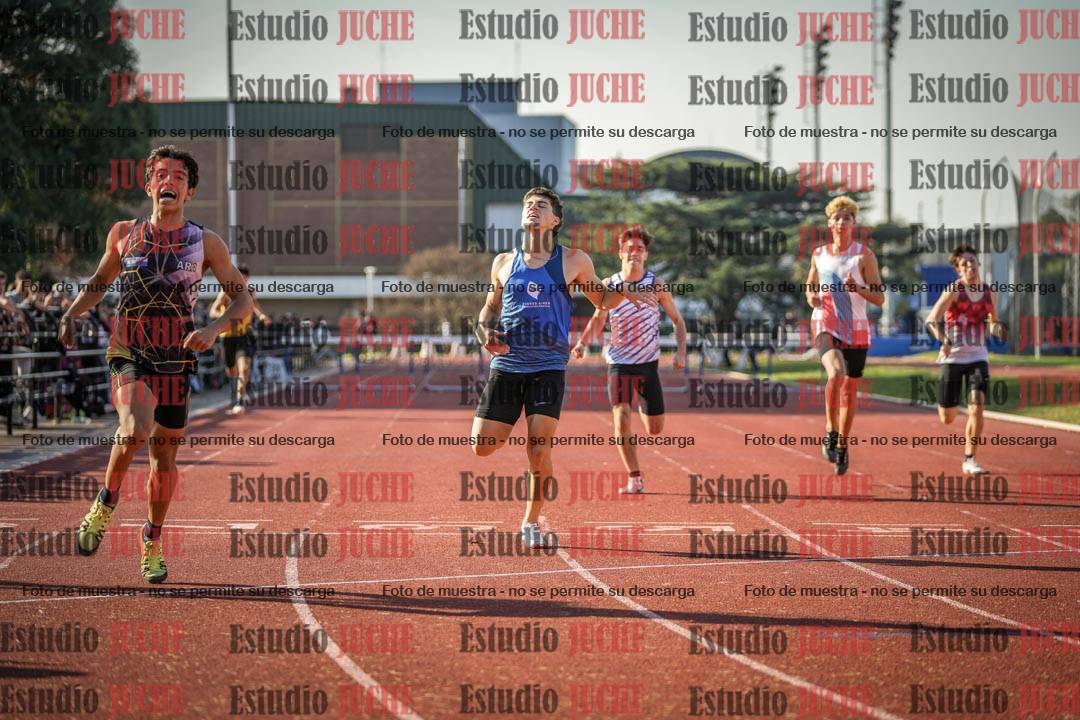Fotos de los 400 m con vallas de varones