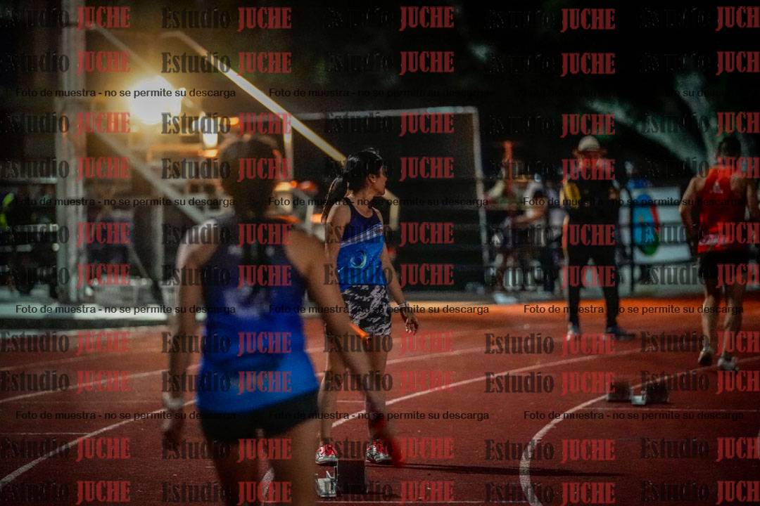 Fotos de las postas 4x100 m mixtas