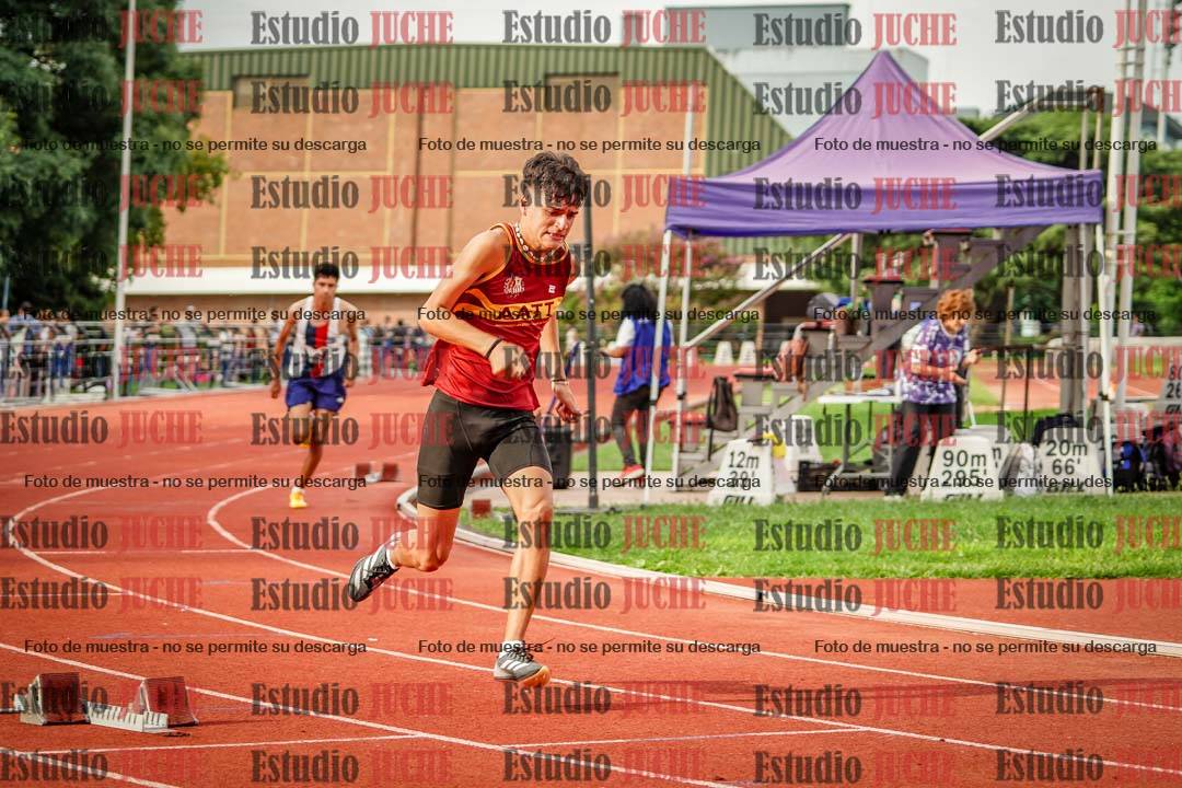 Fotos de los 400 m llanos de varones