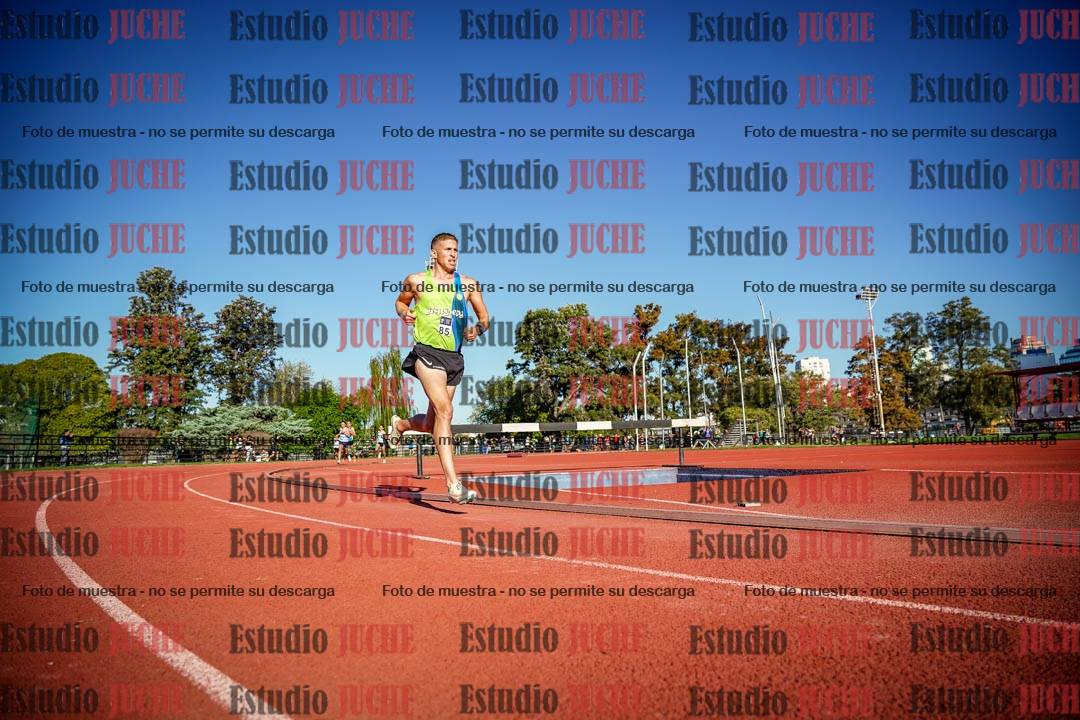 Fotos de los 3000 m llanos de varones