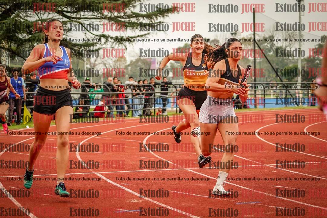 Fotos de las postas 4x100 m llanos de mujeres