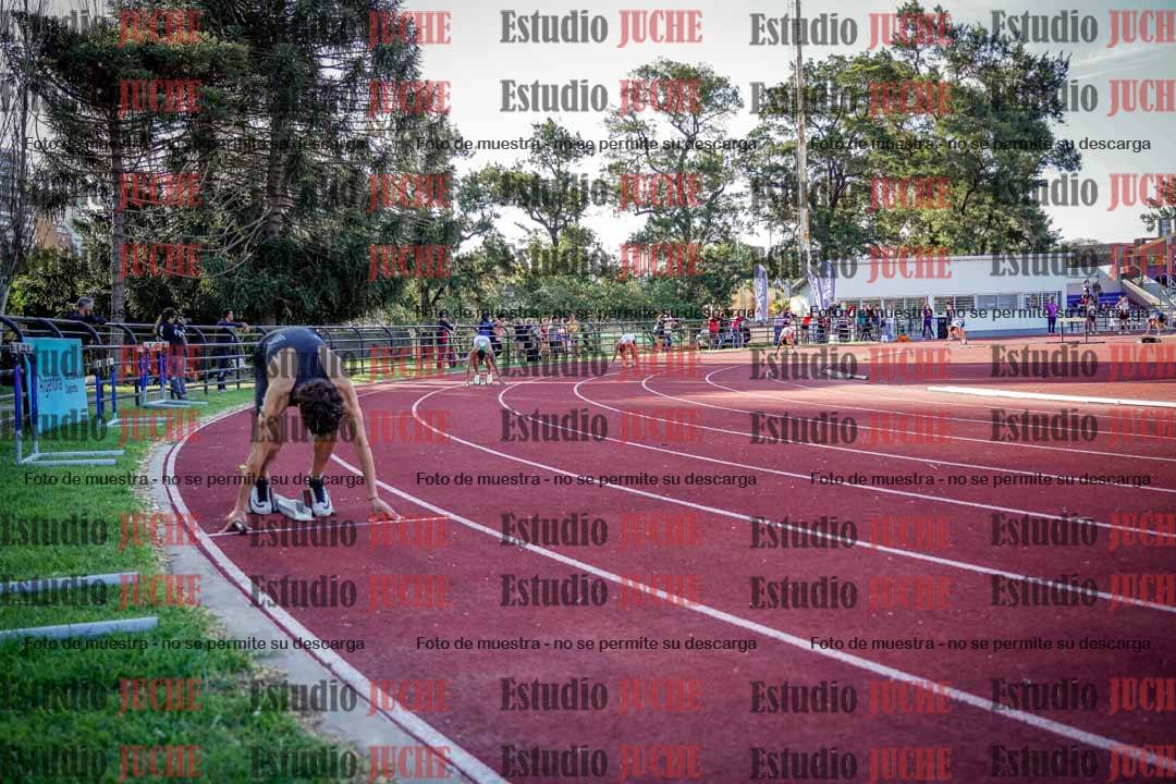 Fotos de las Postas 4x400 m de varones