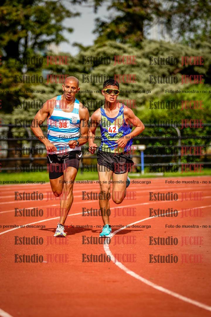 Fotos de los 3000 m llanos de varones