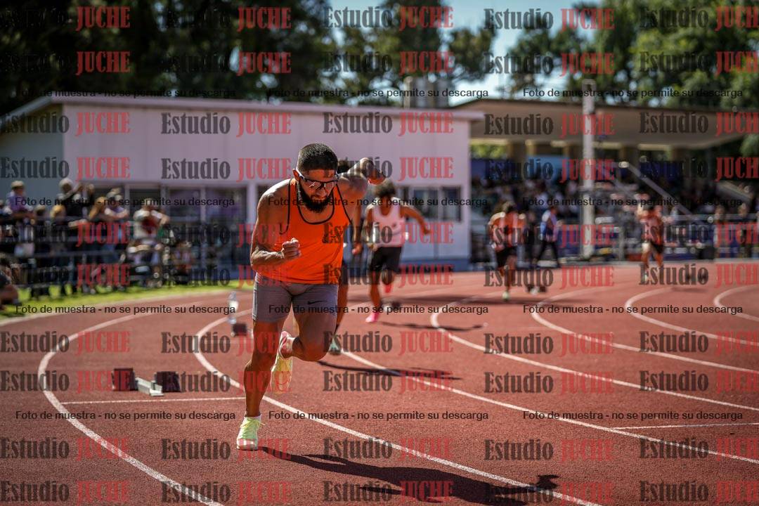 Fotos de los 400 m llanos de varones