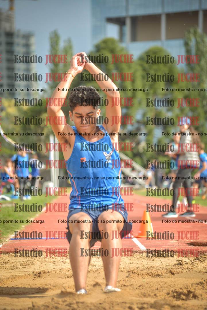 Fotos del salto en largo - varones U16