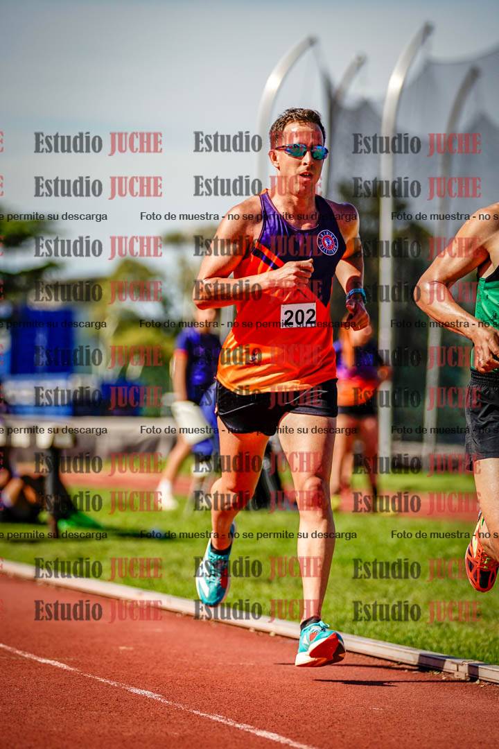 Fotos de los 5000 m llanos de mujeres y varones