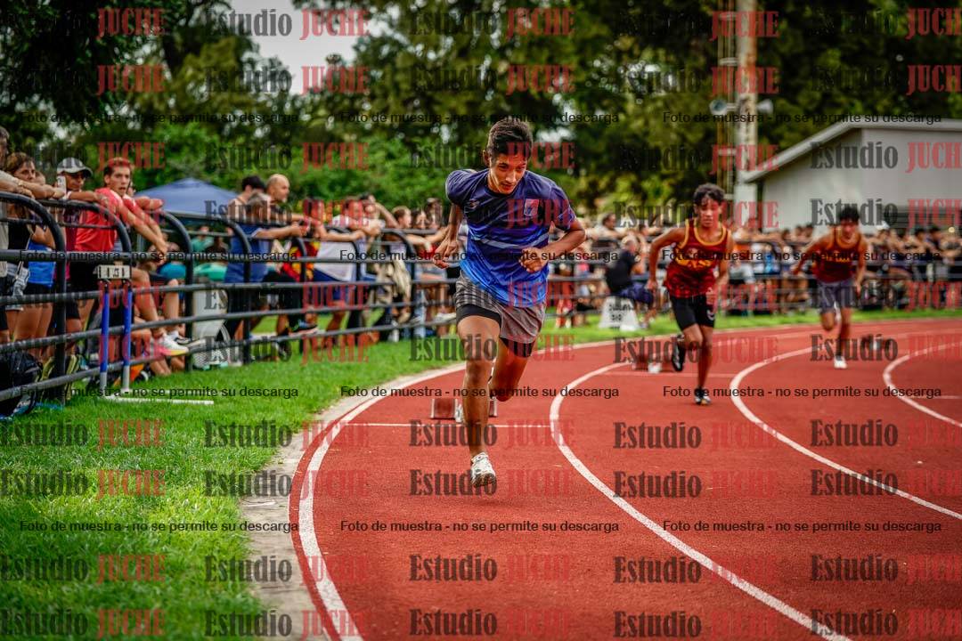 Fotos de los 400 m llanos de varones