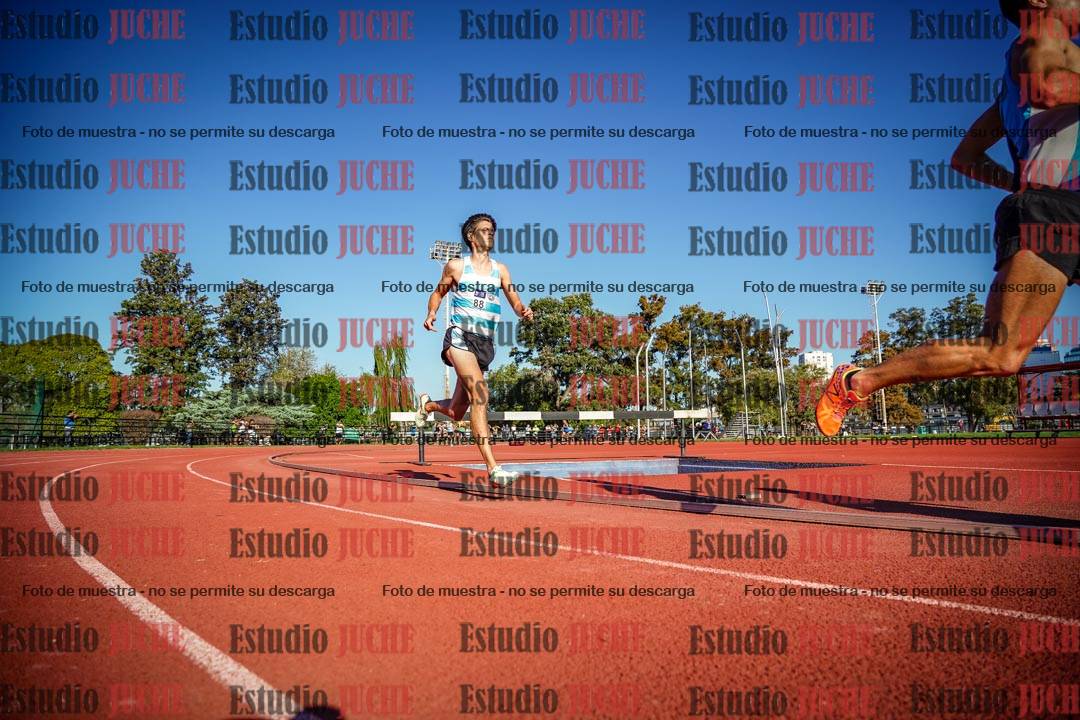 Fotos de los 3000 m llanos de varones