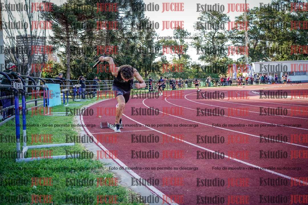 Fotos de las Postas 4x400 m de varones