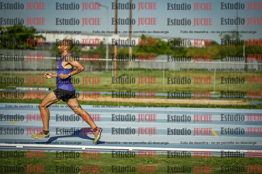 Fotos de los 3000 m llanos de varones
